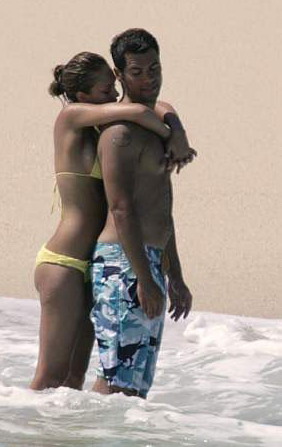 Jessica Alba sur la plage